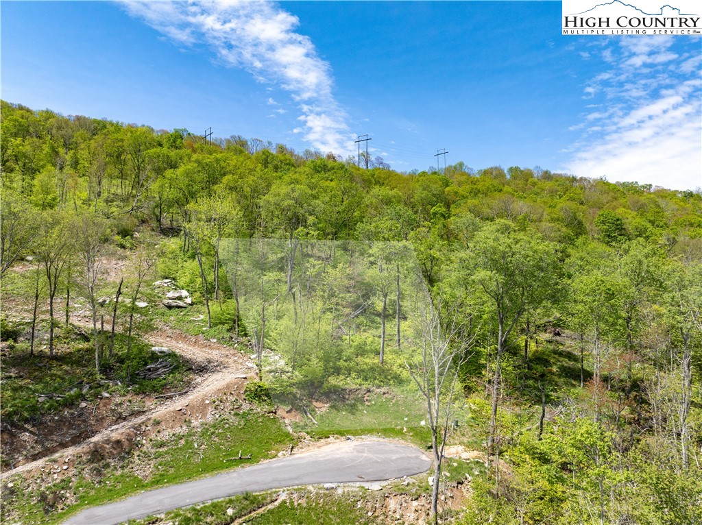 Es76 Lands End Trail Property Photo 6