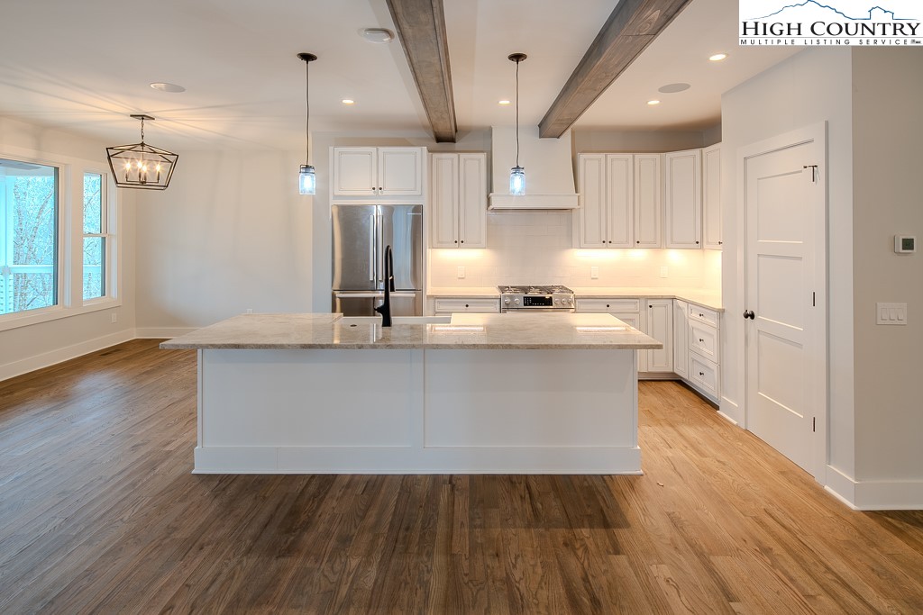 602 Ridge Run Property Photo 6