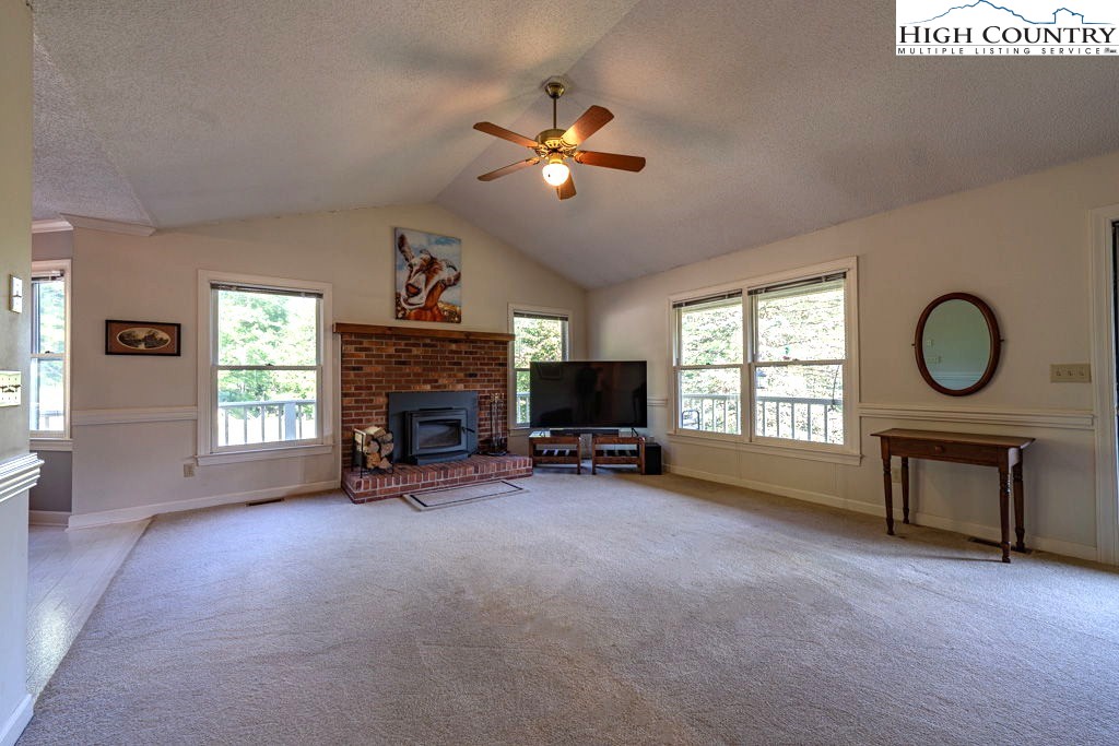 1528 Bairds Creek Road Property Photo 12