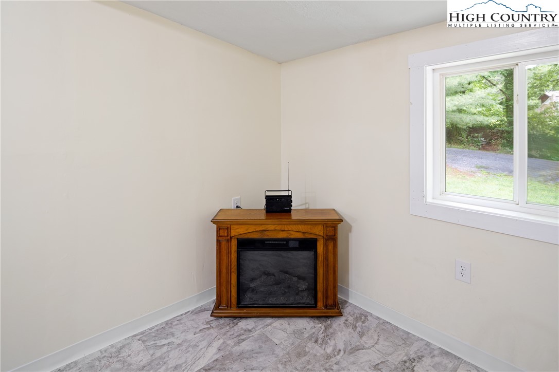 1227 Poga Road Property Photo 21