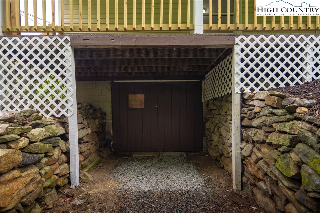 1227 Poga Road Property Photo 30