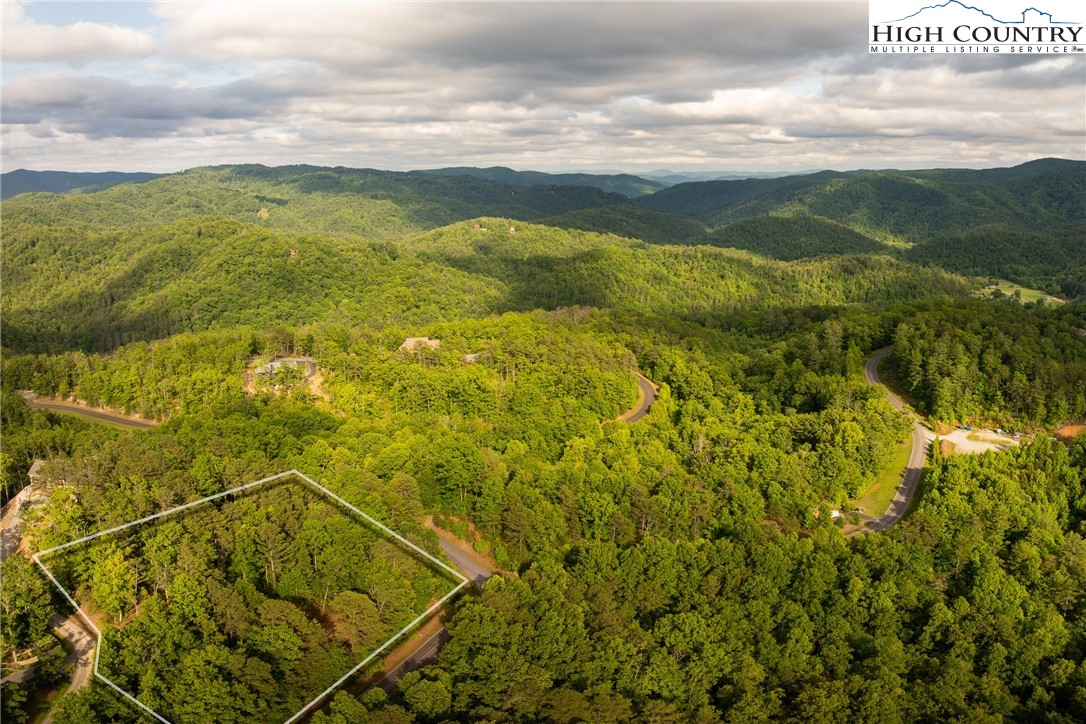 52 Coral Bells Trail Property Photo 12