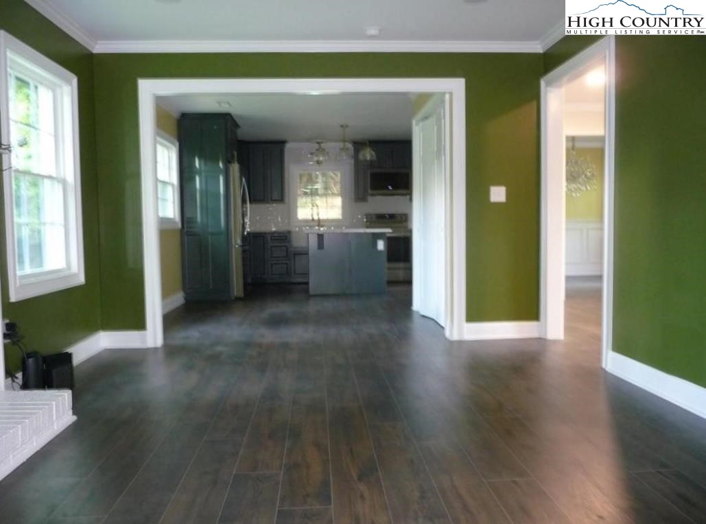 384 New River Heights Property Photo 15