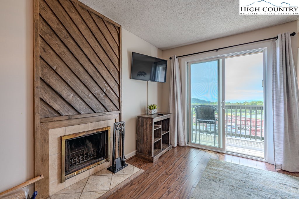 301 Pinnacle Inn Drive 4214 Property Photo 10