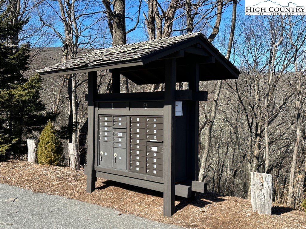R49,50/ 51 Hemlock Ridge Road Property Photo 5