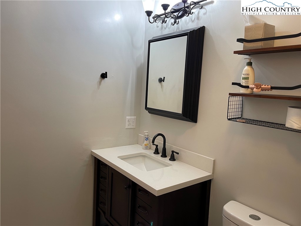 219 Lucky Alice Drive Property Photo 16