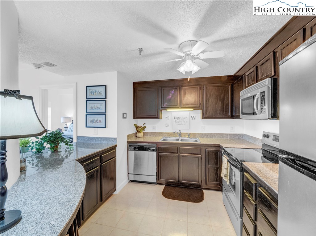 303 Sugar Top Drive 3226 Property Photo 6