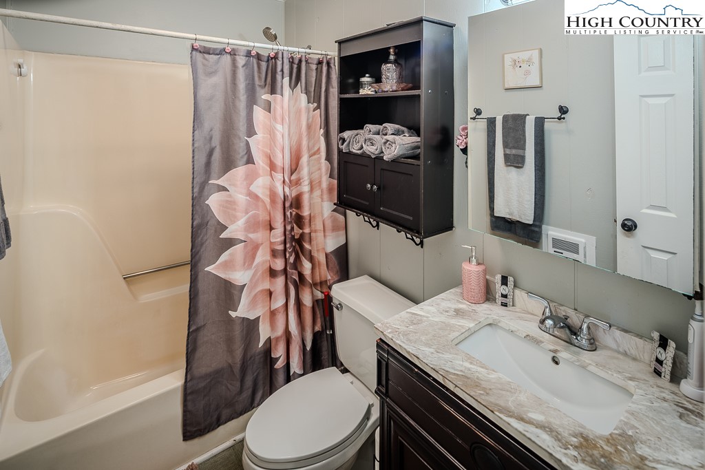 270 Elk Hill Drive Property Photo 45