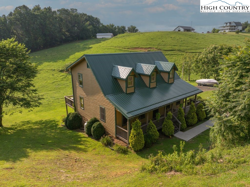 1212 Dry Hill Road Property Photo 3