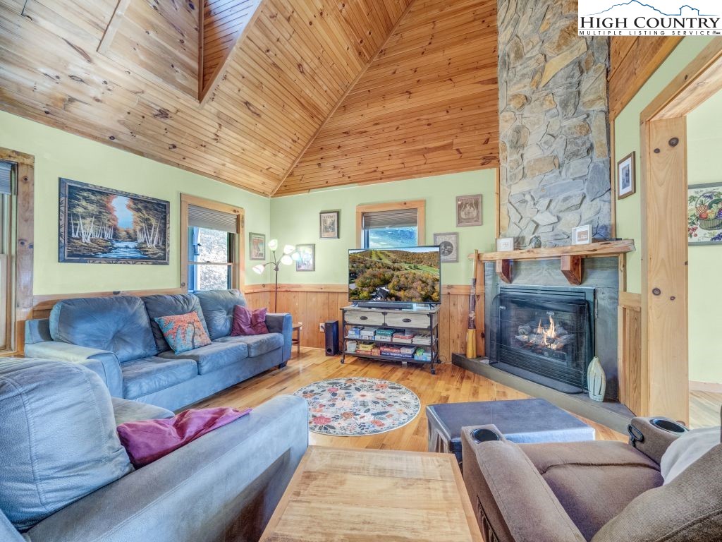 1212 Dry Hill Road Property Photo 16