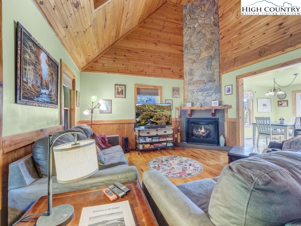 1212 Dry Hill Road Property Photo 17
