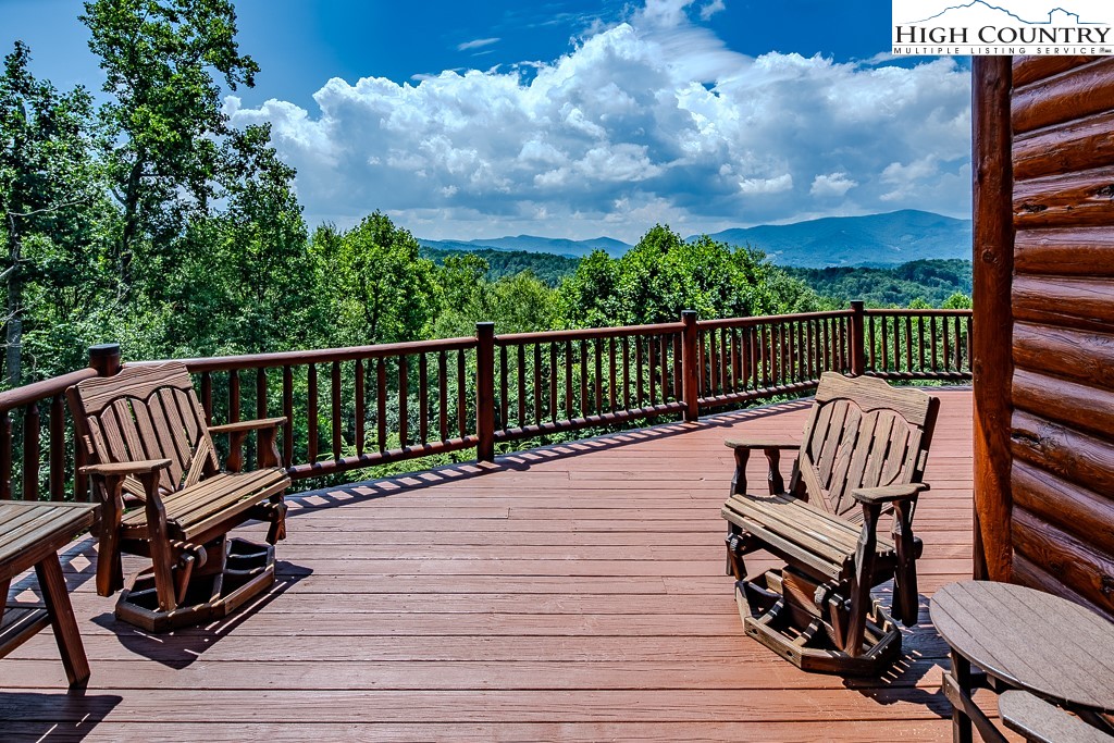 1370 Falls Creek Parkway Property Photo 6