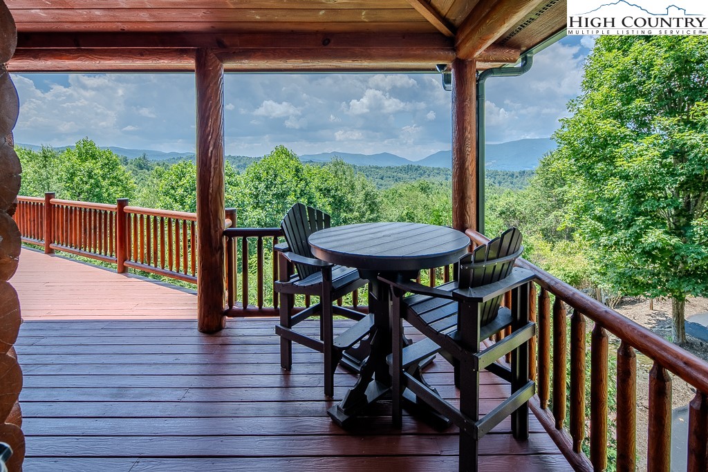 1370 Falls Creek Parkway Property Photo 7