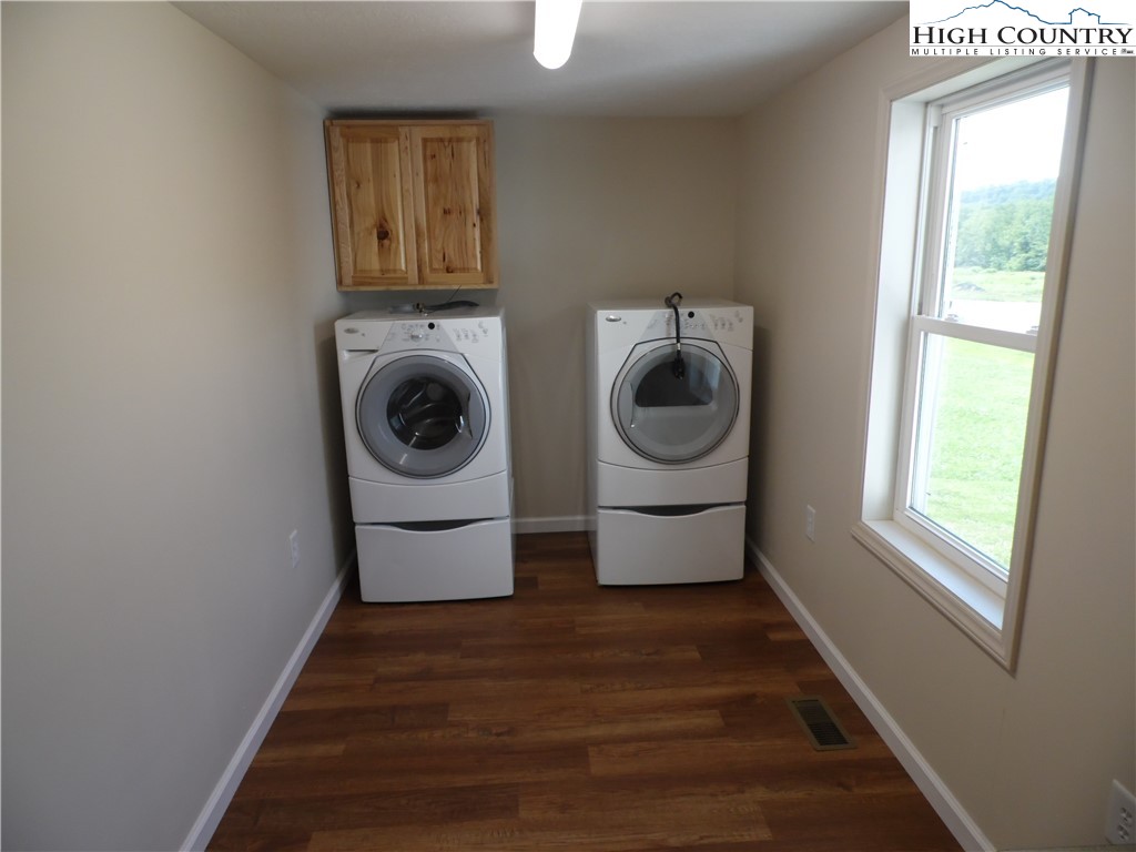 569 N Sparta Parkway Property Photo 23