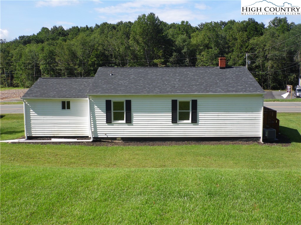 569 N Sparta Parkway Property Photo 27