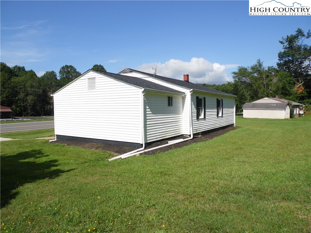 569 N Sparta Parkway Property Photo 28