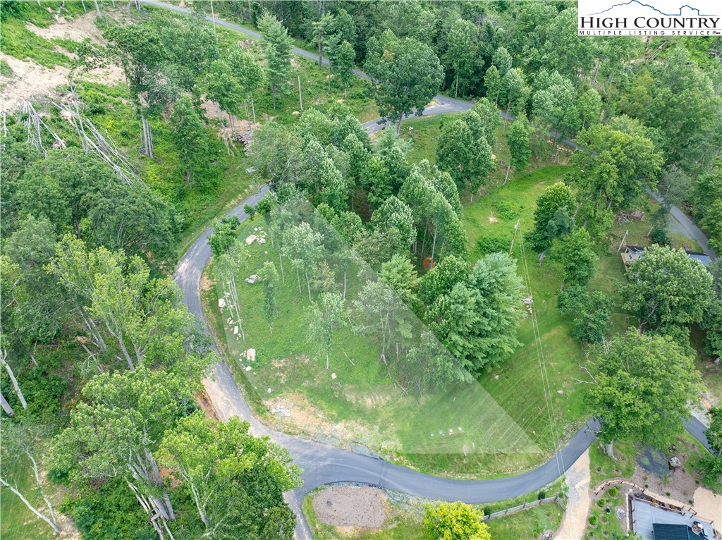 V-83 Black Feather Drive Property Photo 11