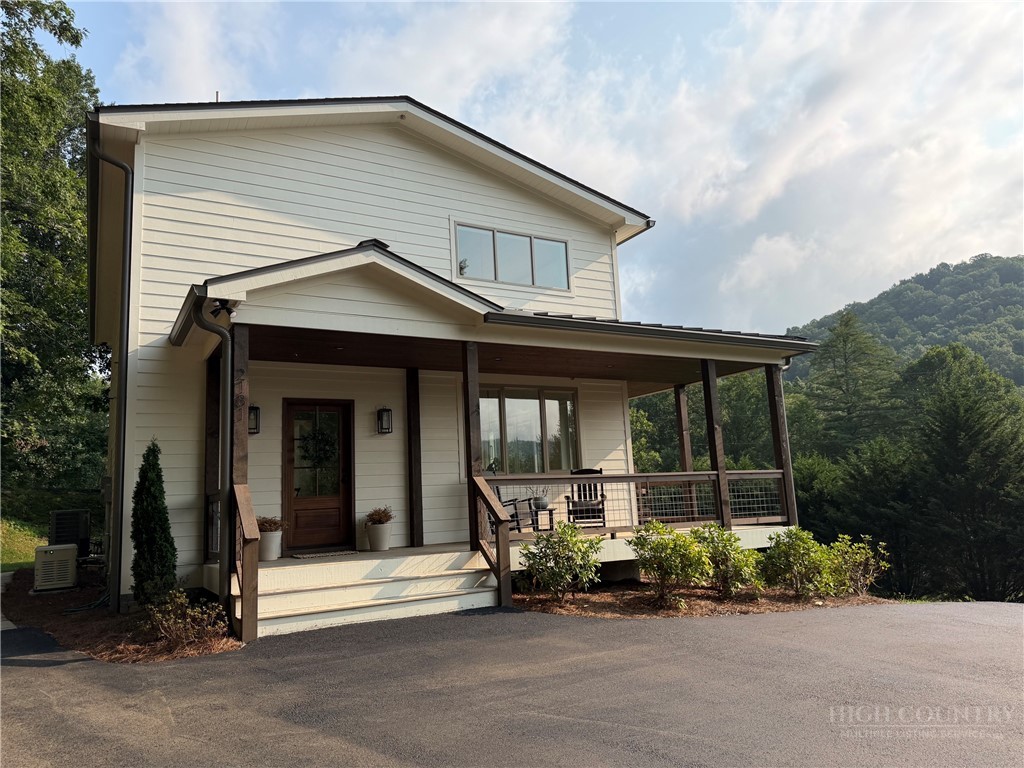 2181 Broadstone Road Property Photo 2