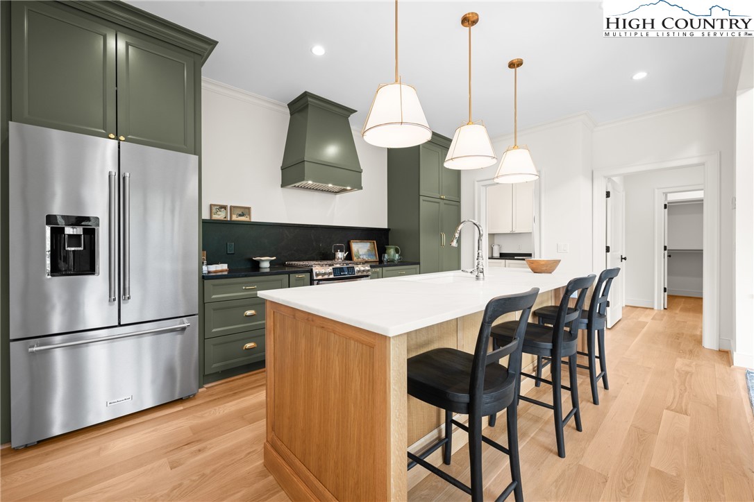 2181 Broadstone Road Property Photo 12