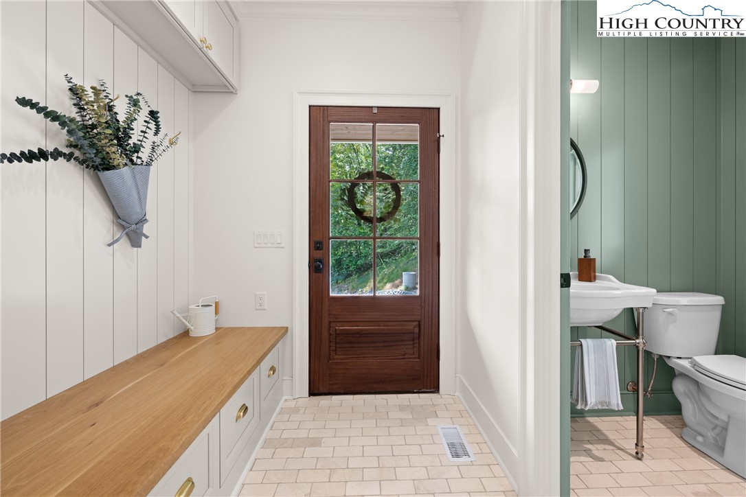 2181 Broadstone Road Property Photo 16
