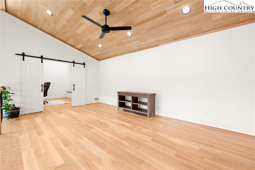 2181 Broadstone Road Property Photo 26