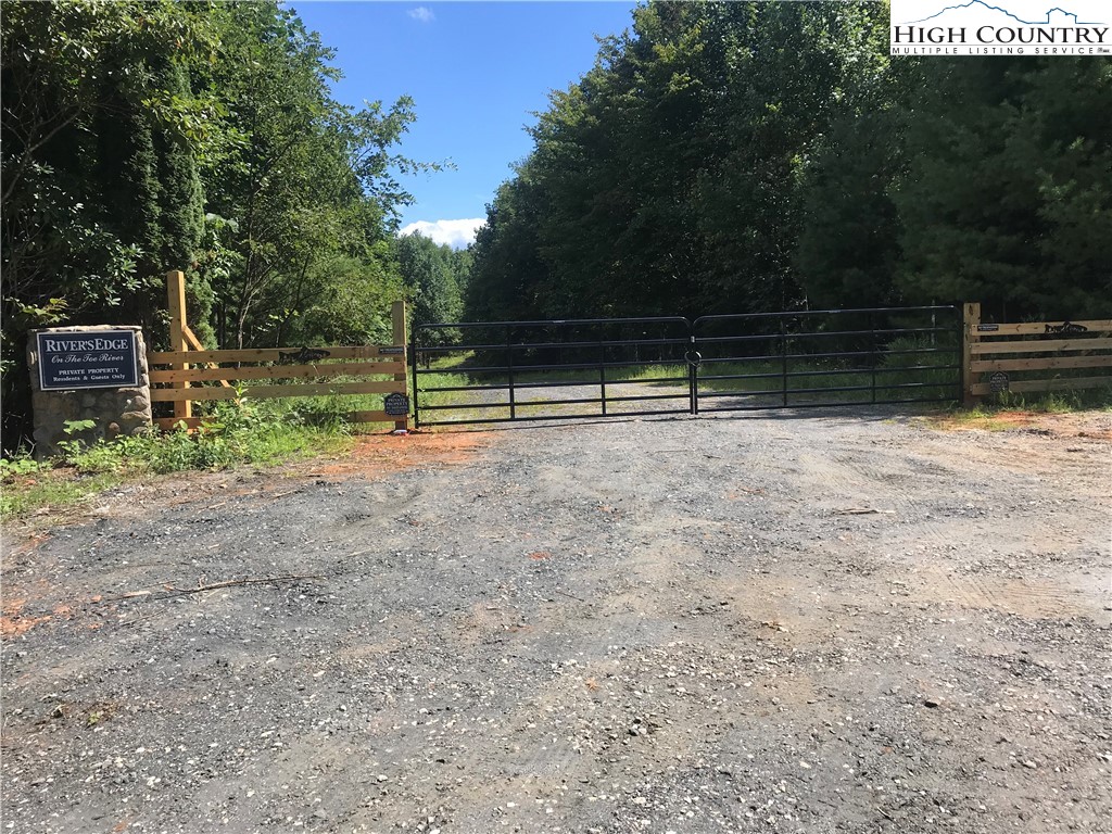 Lots 1 & 2 Toe River Lane Property Photo 9
