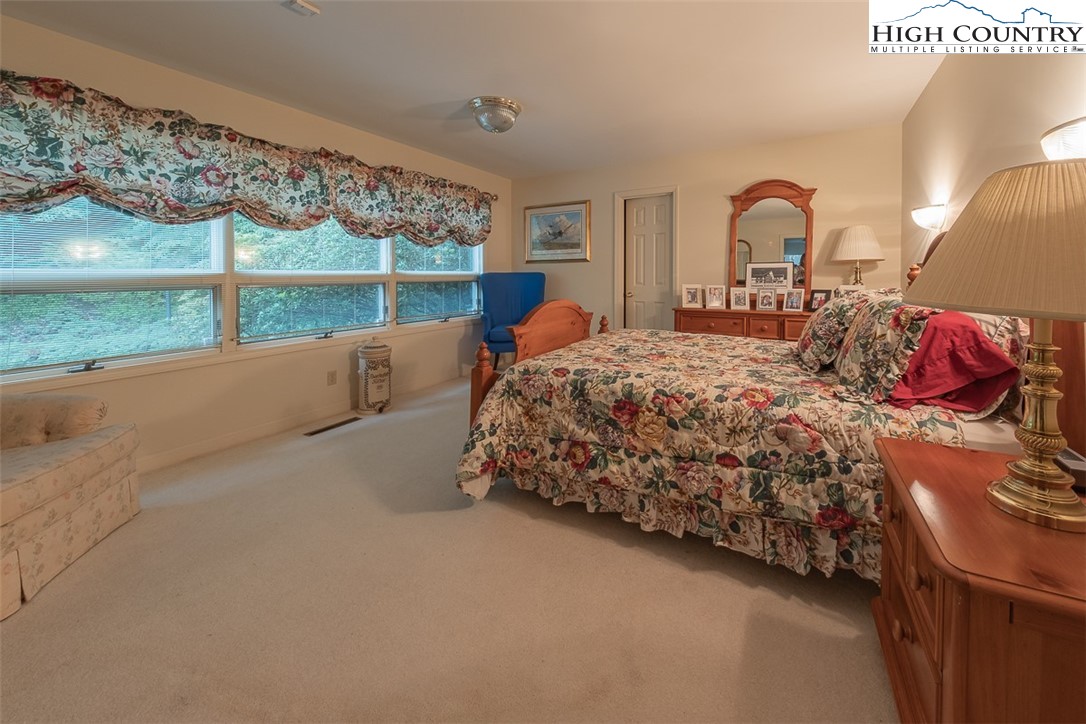 148 Chestnut Ridge Lane Property Photo 22