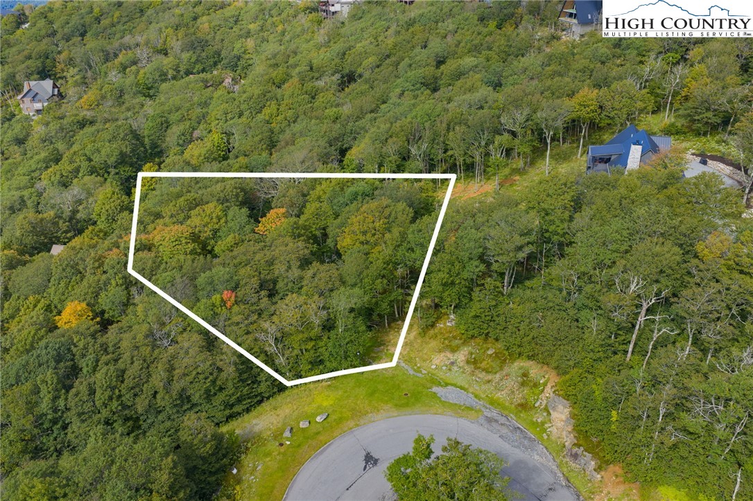11 Fox Crest Road Property Photo 4