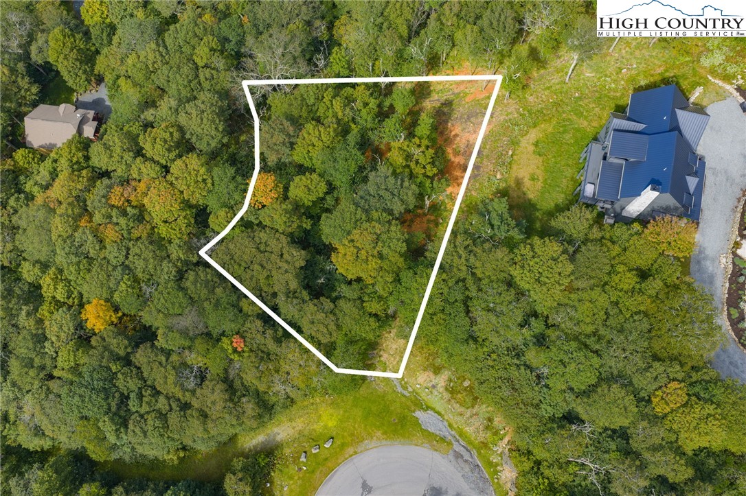 11 Fox Crest Road Property Photo 12