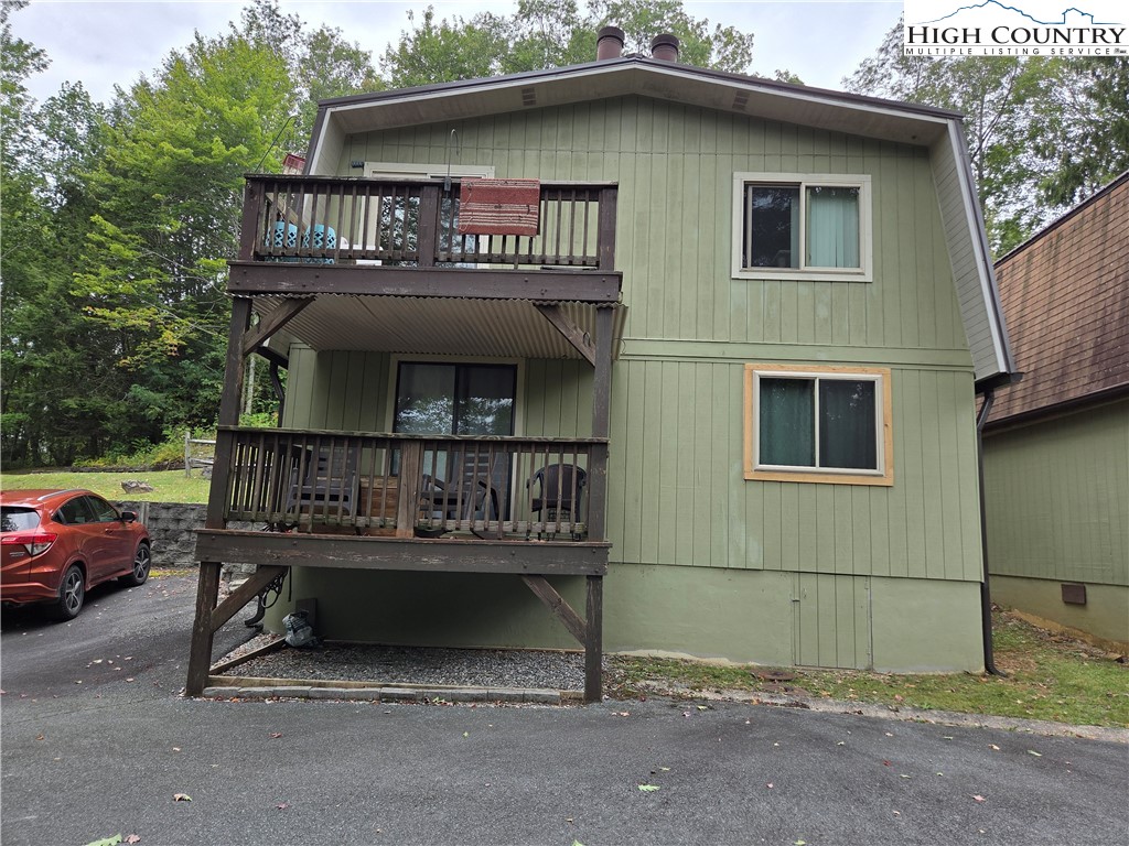 24 Laurel Drive C Property Photo 2