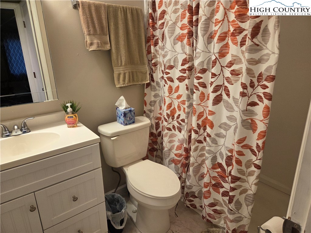 24 Laurel Drive C Property Photo 7