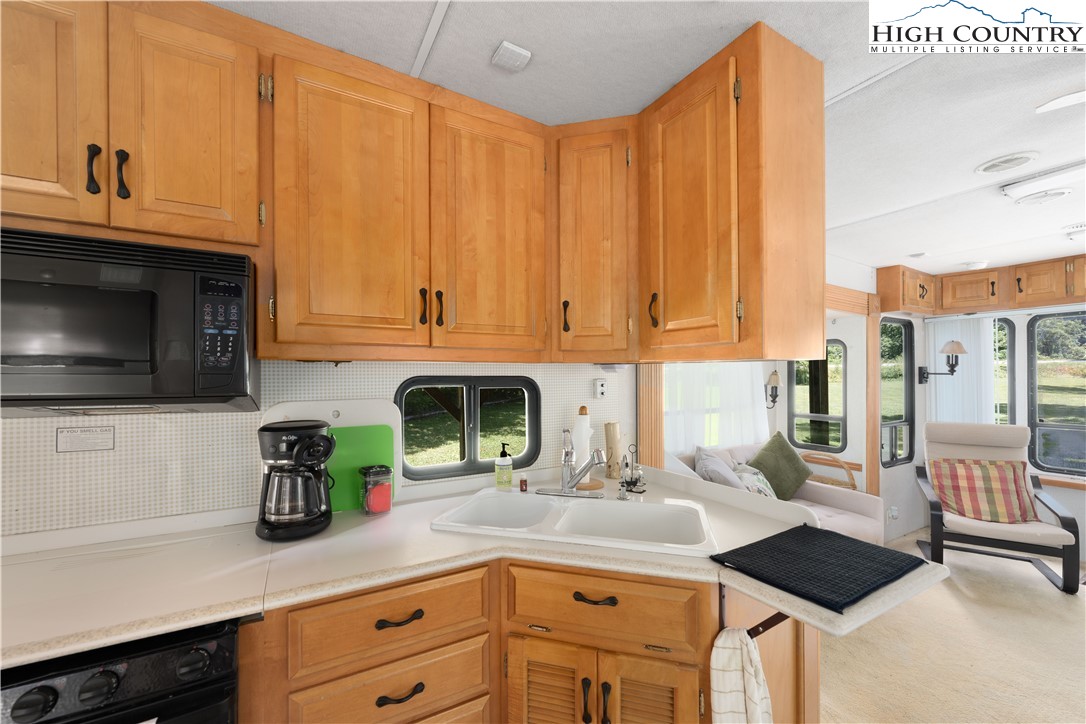 5931 Big Dry Run Road Property Photo 6