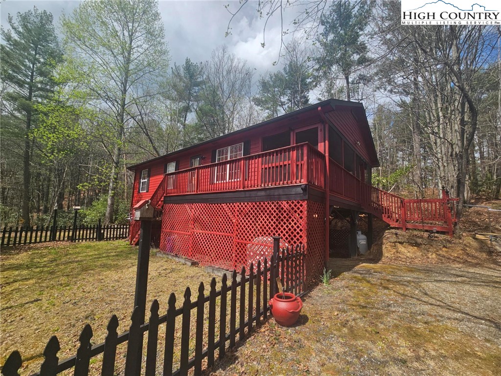 582 Deer Crossing Lane Property Photo 1