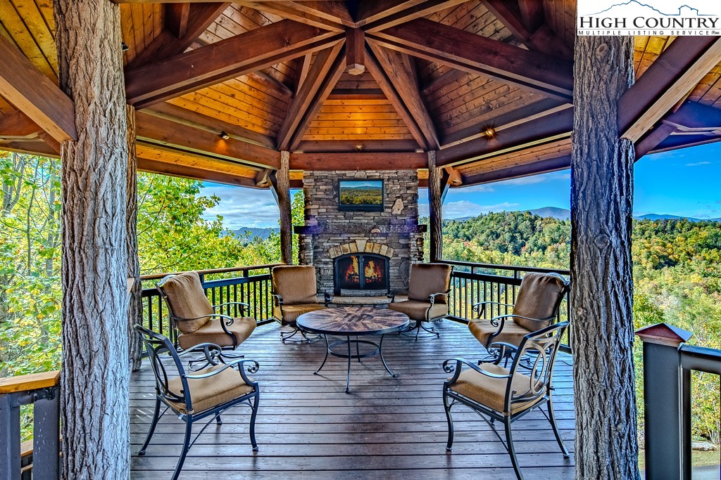 236 Stack Rock Road Property Photo 1