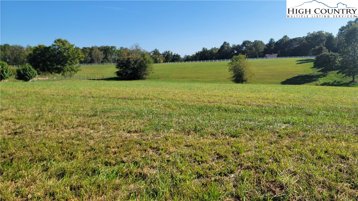 Lot 221 507 Squire Court Property Photo 1
