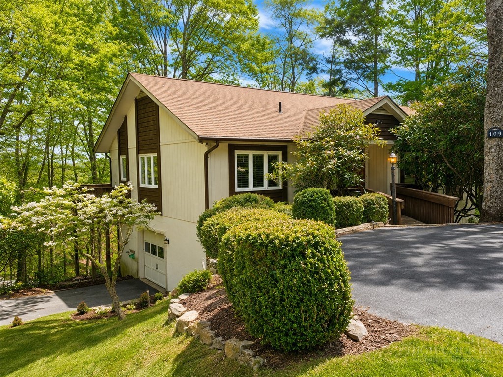 109 Foxgrape Hollow