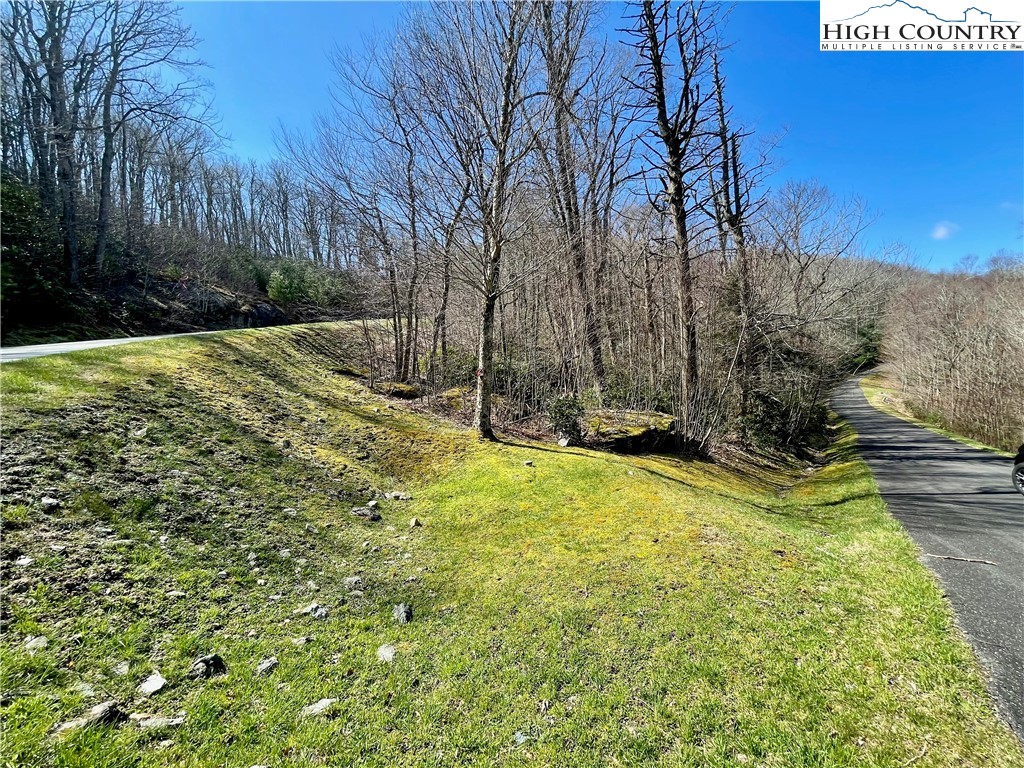 125 Stone Ledge Lane Property Photo 1