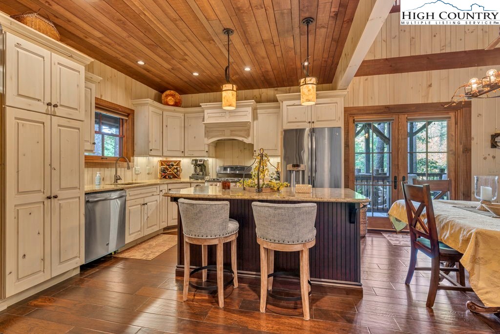 225 Hope Town Road Property Photo 7