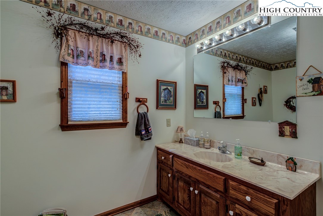 2164 River Bend Road Property Photo 24