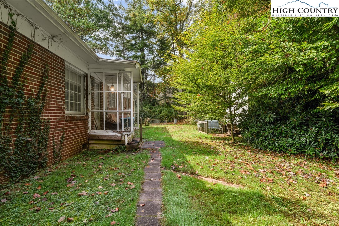 1794 Highway 105 Property Photo 10