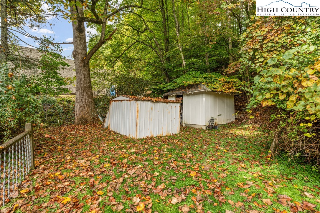 1794 Highway 105 Property Photo 13