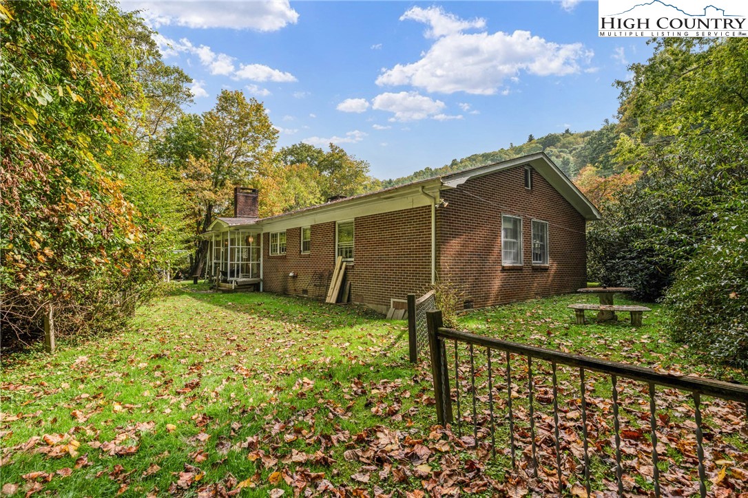 1794 Highway 105 Property Photo 14