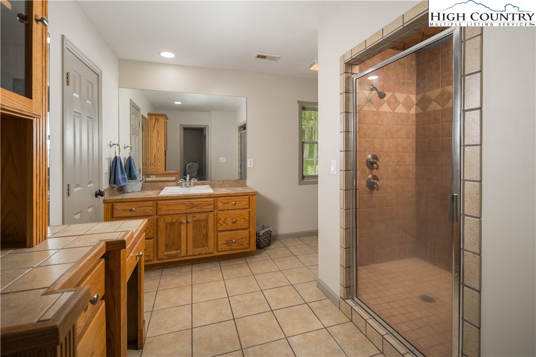 1527 Mabel School Road Property Photo 26