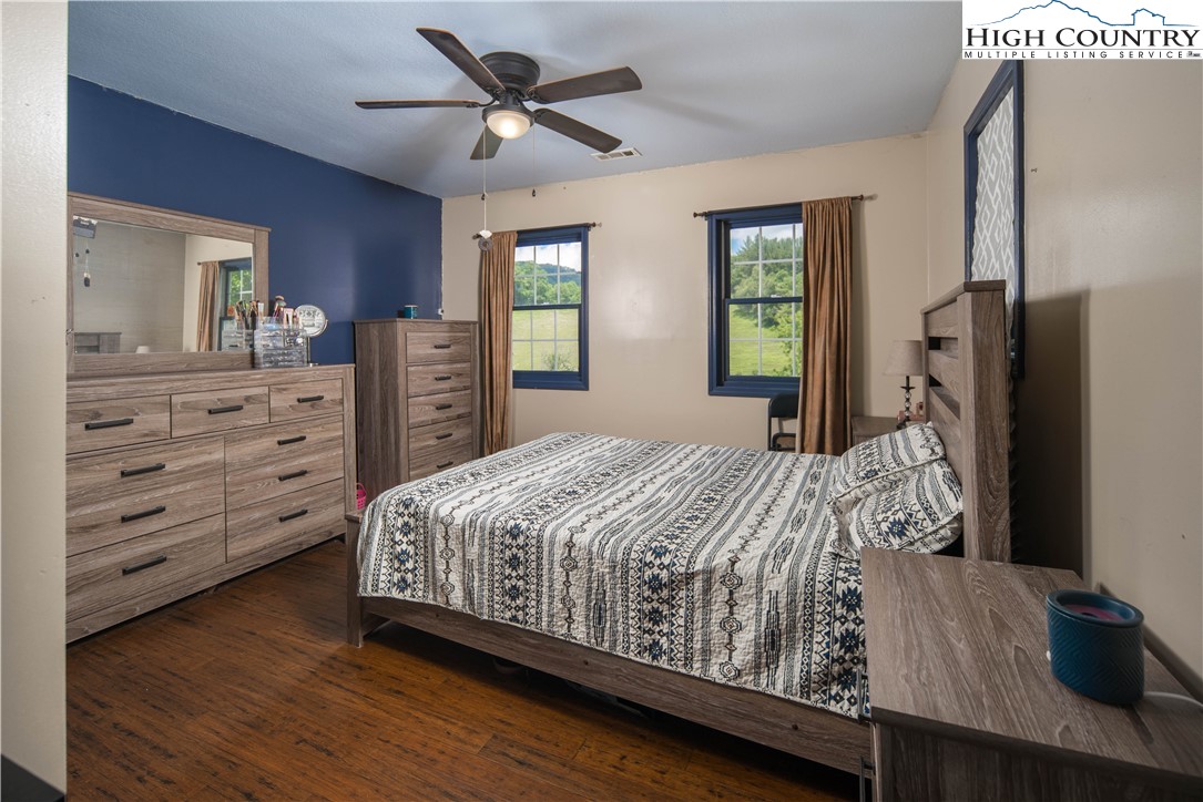 1527 Mabel School Road Property Photo 32