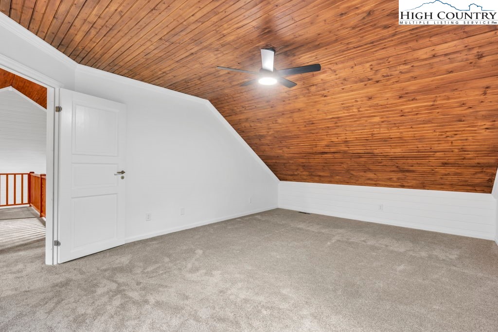 230 Woodbriar Drive Property Photo 28