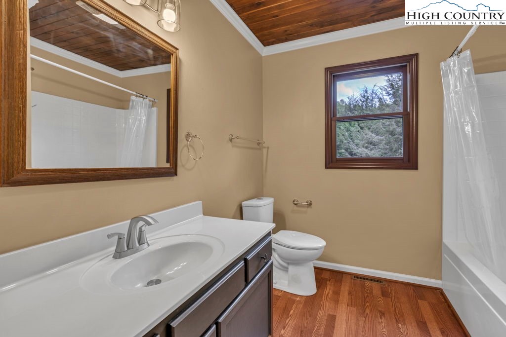 230 Woodbriar Drive Property Photo 30