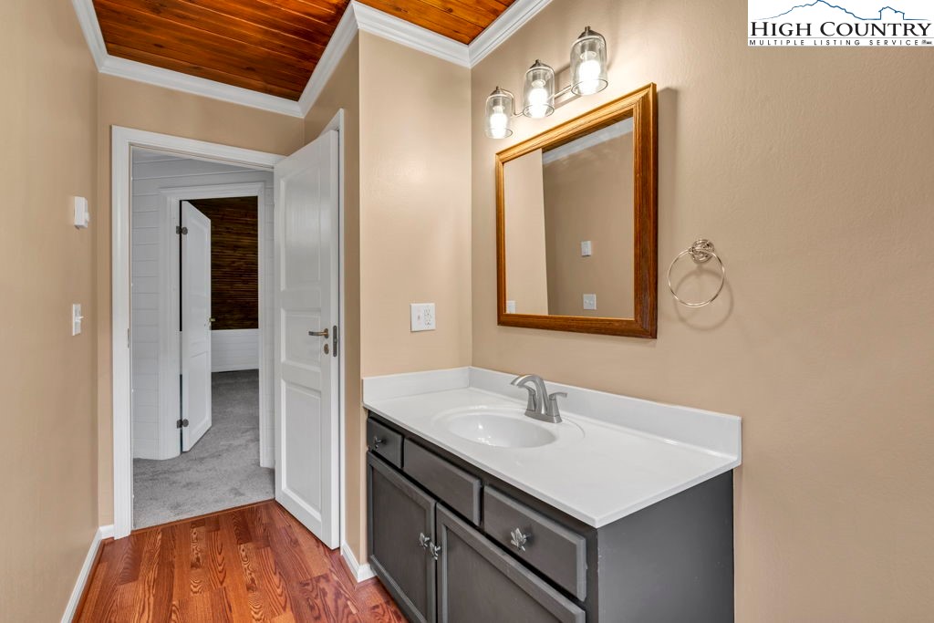 230 Woodbriar Drive Property Photo 31