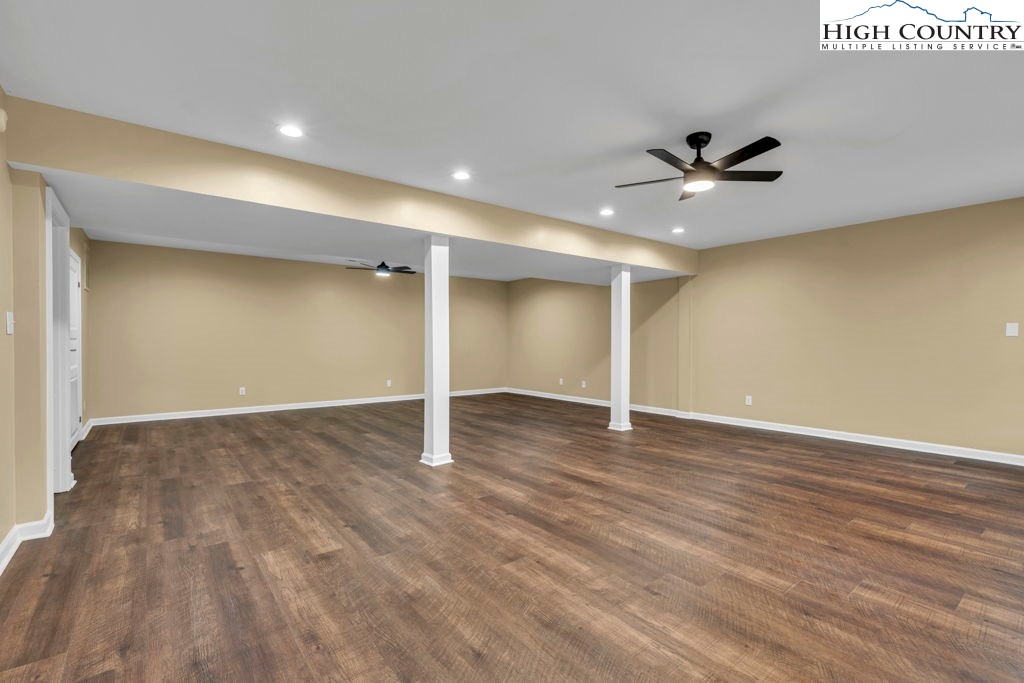 230 Woodbriar Drive Property Photo 33