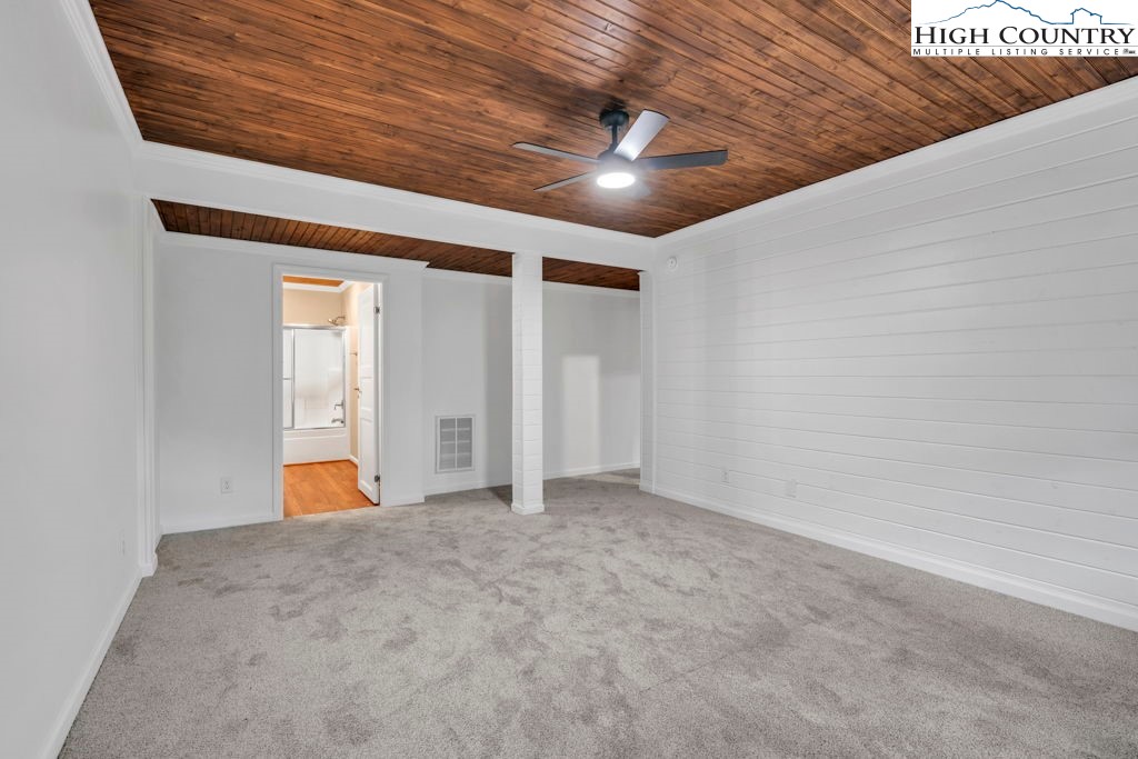 230 Woodbriar Drive Property Photo 38