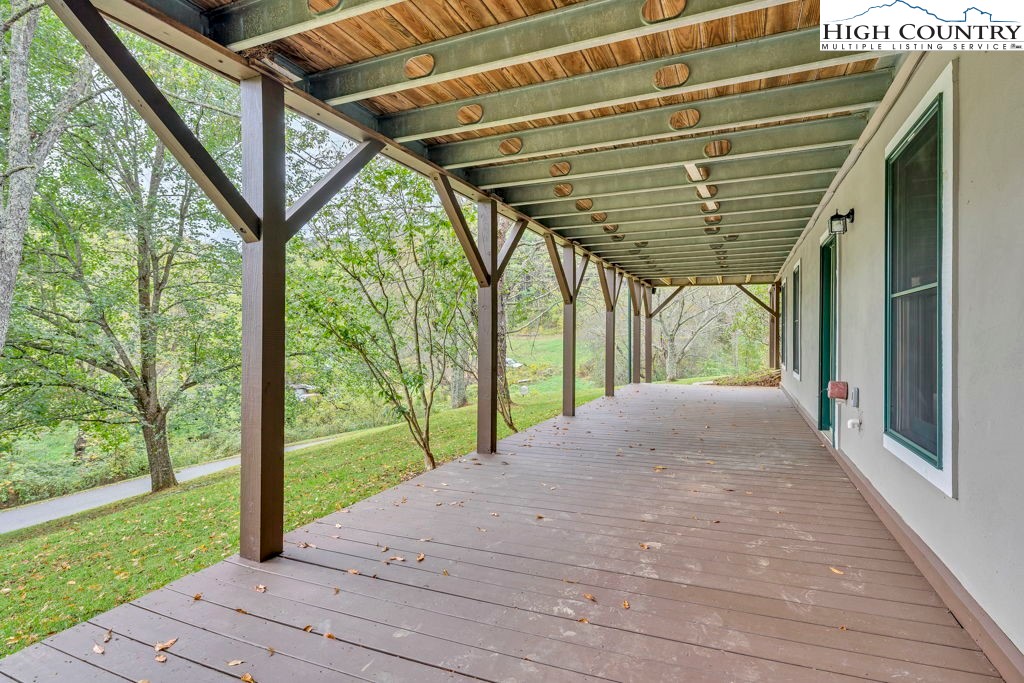 230 Woodbriar Drive Property Photo 42